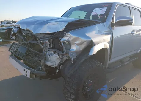 2021 Toyota 4Runner Sr5 z USA, uszkodzony, nr VIN JTEMU5JR9M5929107